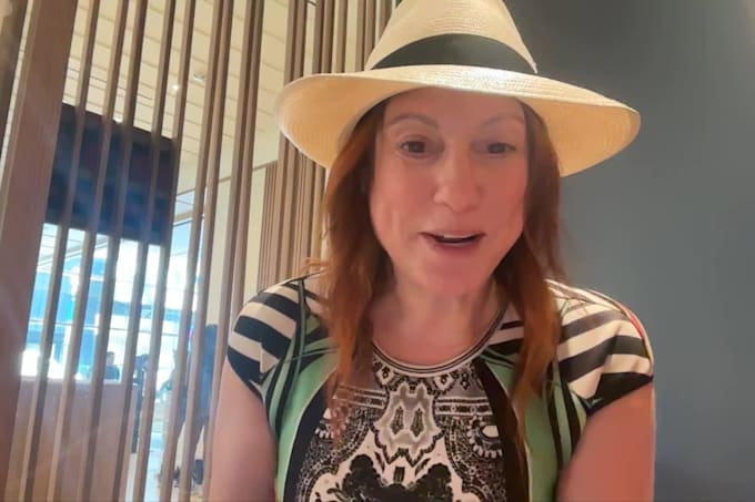 I offer expert prompt engineering services to create tailored AI solutions using platforms like GPT and Perplexity